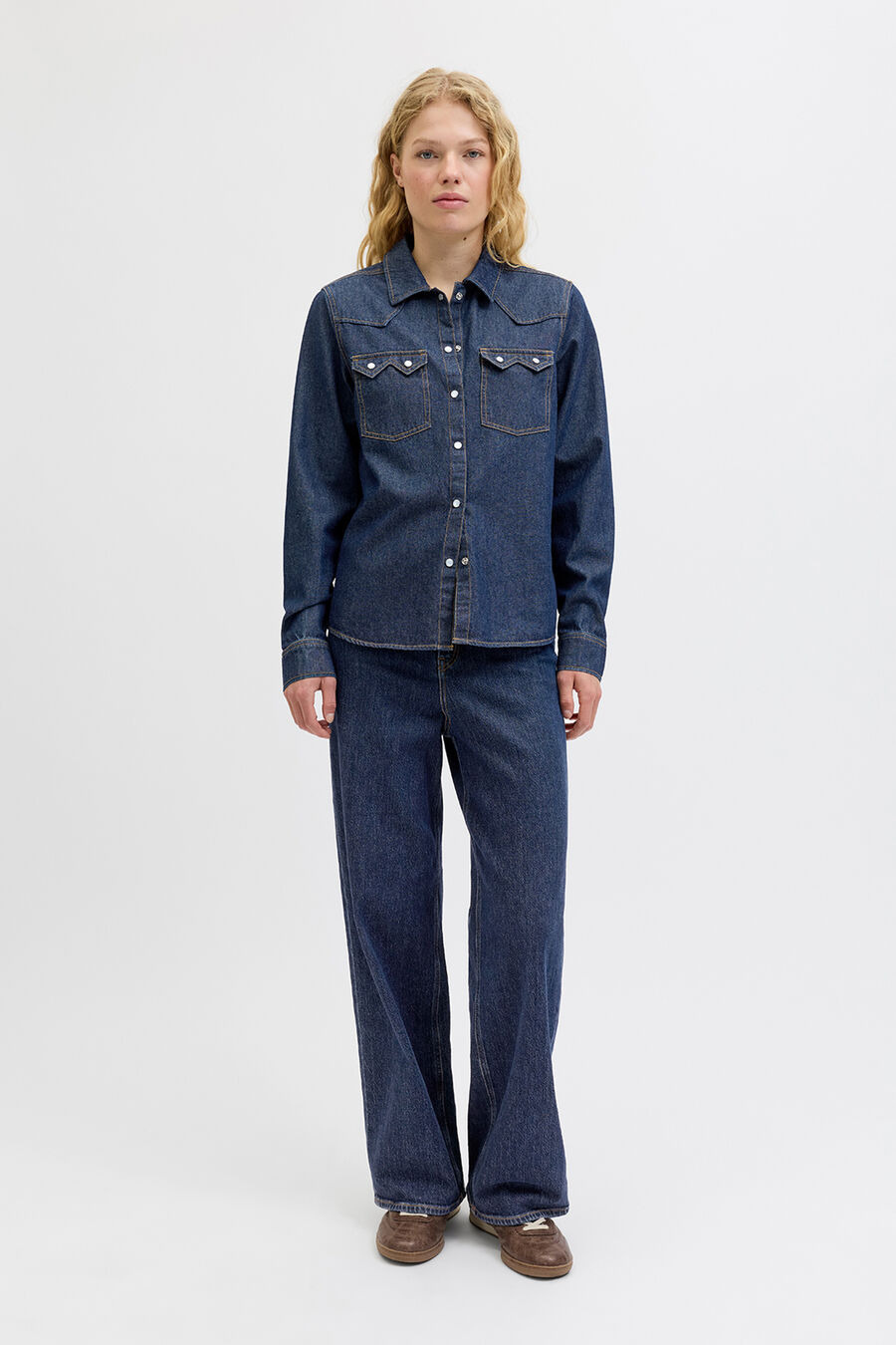 Camisa regular fit denim