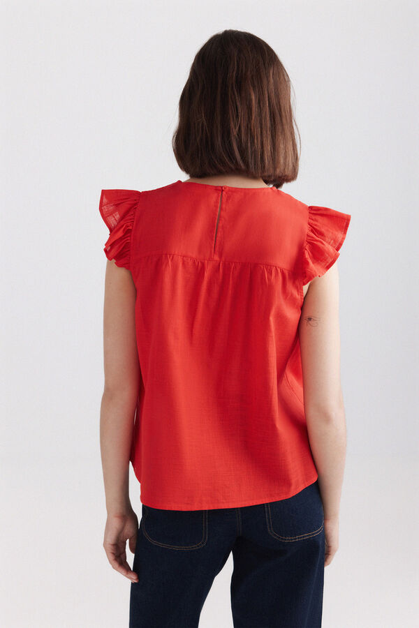 Springfield Crochet ruffle blouse burgundy