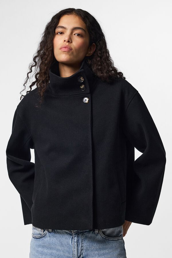 Pieces Chaqueta cuello alto chimenea negro