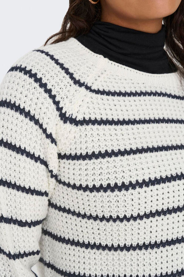 JDY long sleeve raglan round neck sweater white