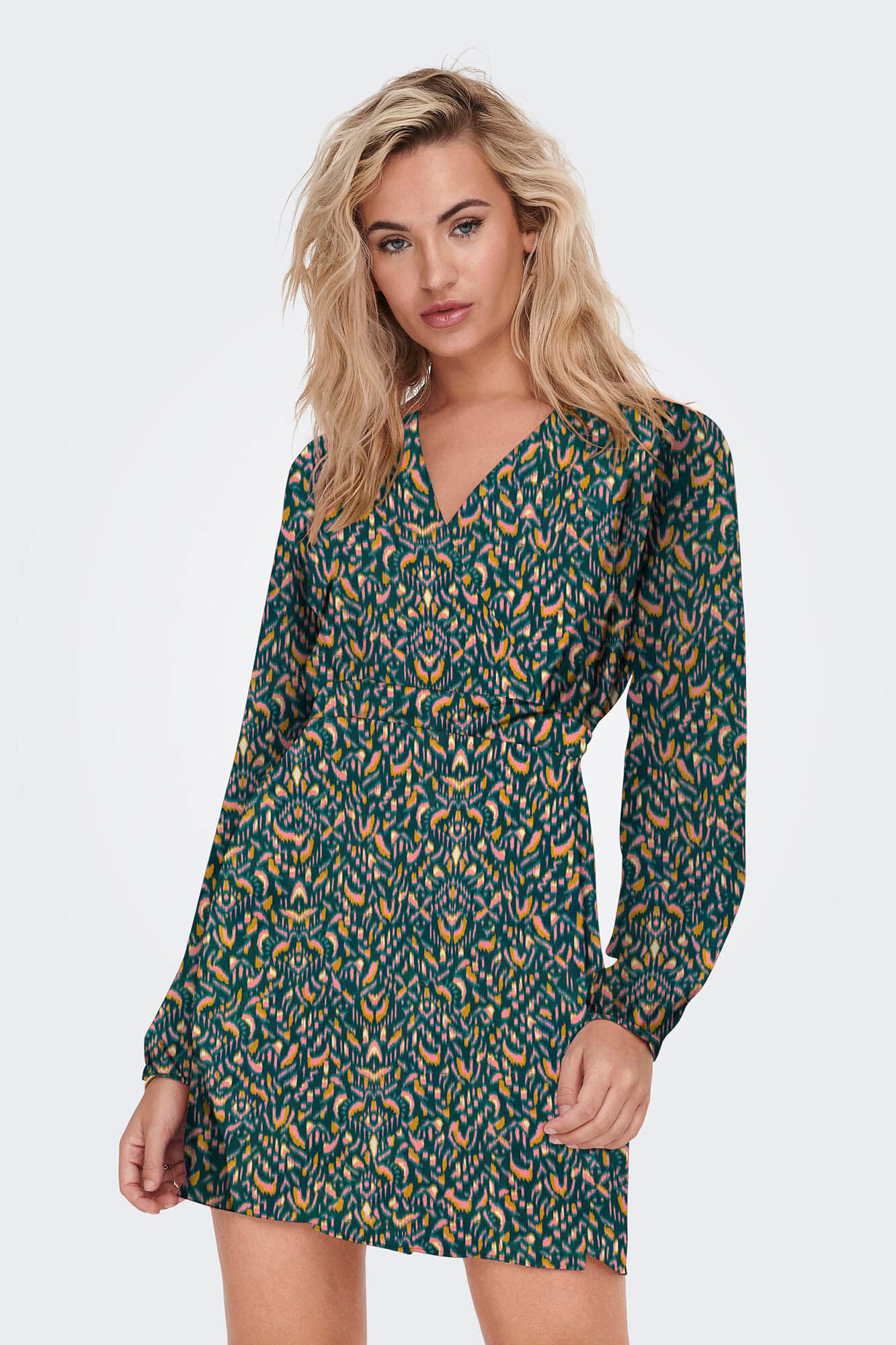 Only Vestido corto cuello pico