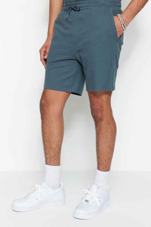 Trendyol Jogger Bermuda shorts green