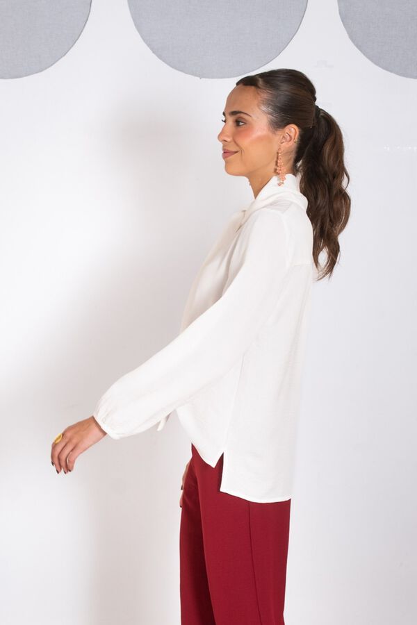Cul Sac Bow button shirt beige