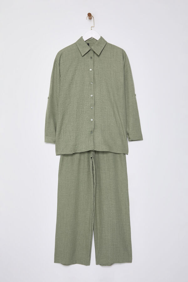 Trendyol Conjunto fluido mangas ca&iacute;das kaki