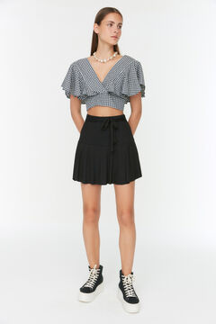 Trendyol Falda pantal&oacute;n detalle de encaje