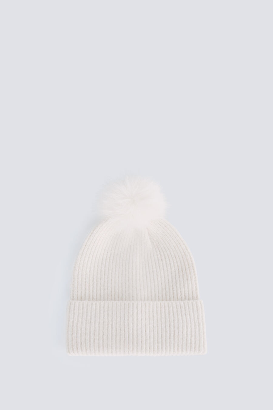 Gorro punto pompón