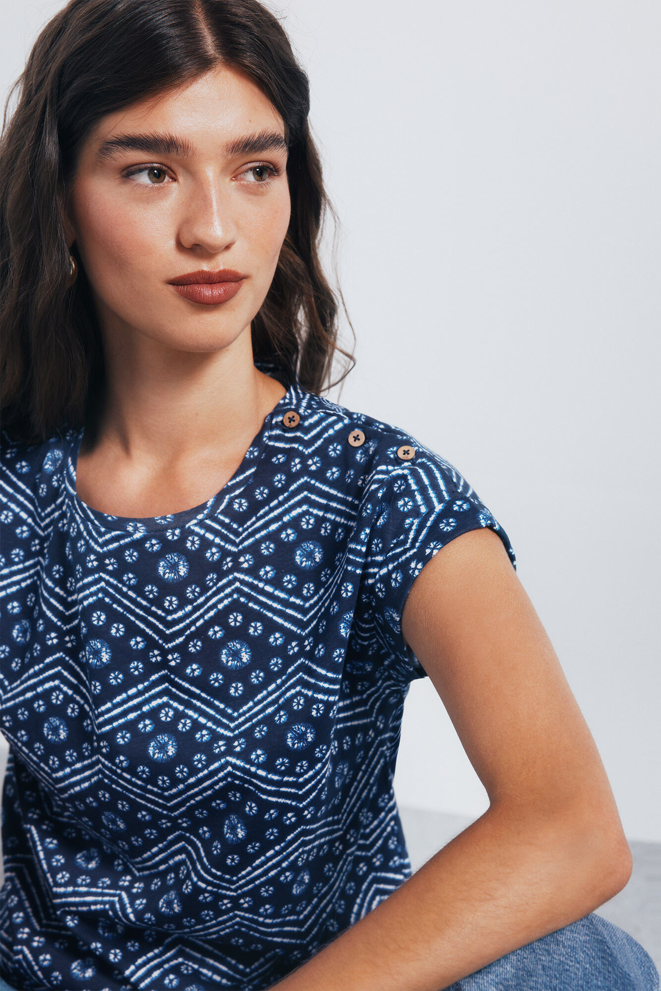 Springfield Printed buttons up shoulder t-shirt