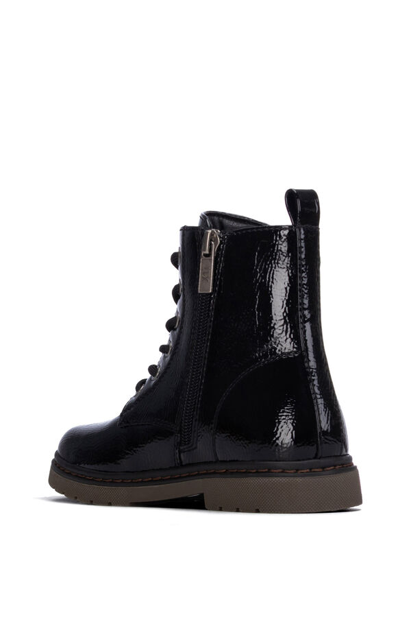 XTI Lace-up military ankle boot black