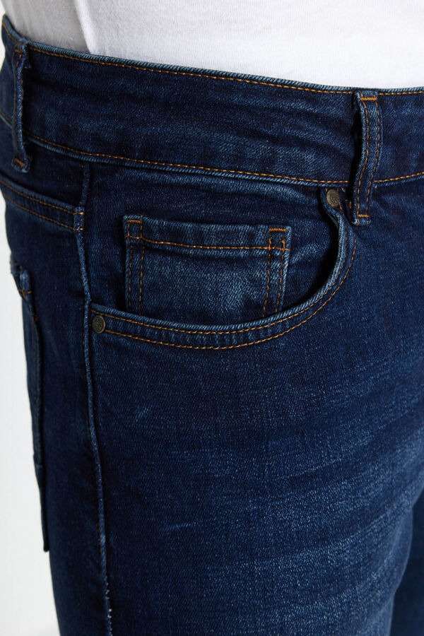 Trendyol Pantal&oacute;n vaquero ajustado azul