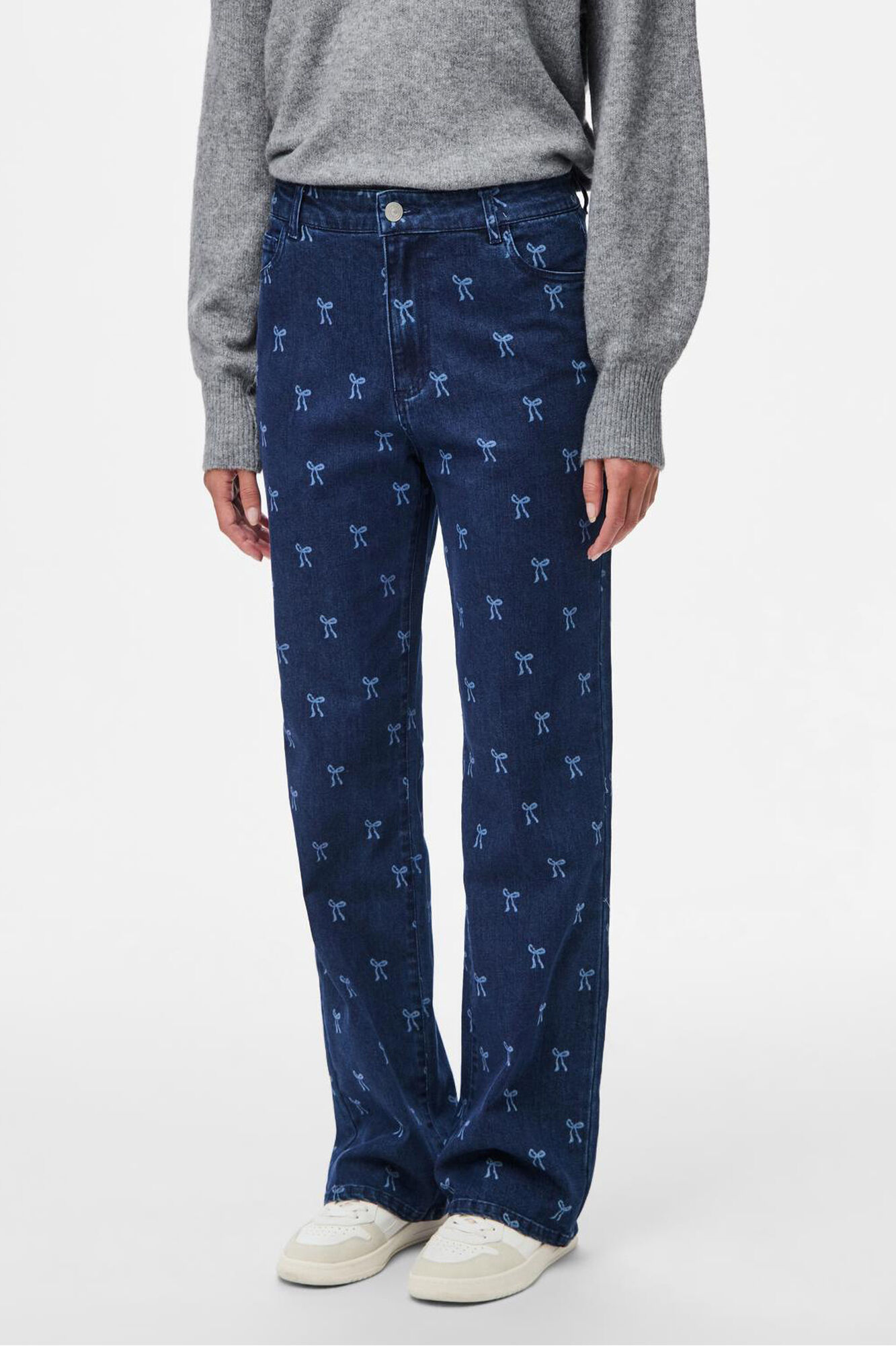 Pieces Jeans relaxado com estampado de la&ccedil;o