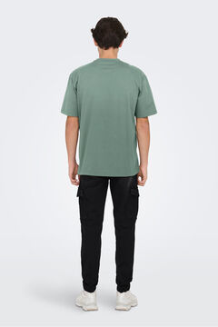 Only & Sons Camiseta masculina com corte descontra&iacute;do. 100% algod&atilde;o org&acirc;nico.