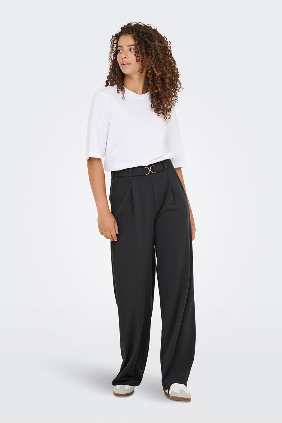 Pantalón recto pinzas