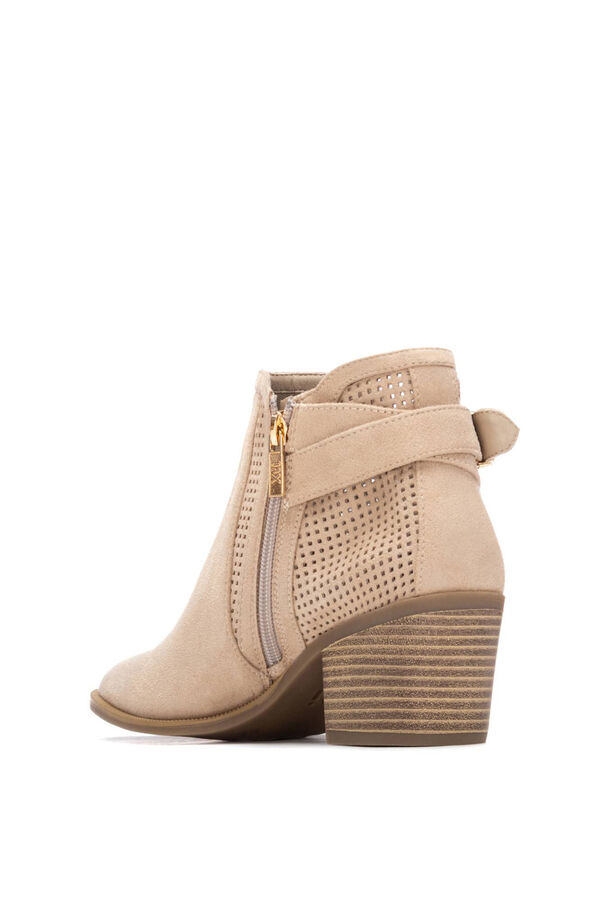 XTI Bot&iacute;n Antelina Estilo Cowboy beige