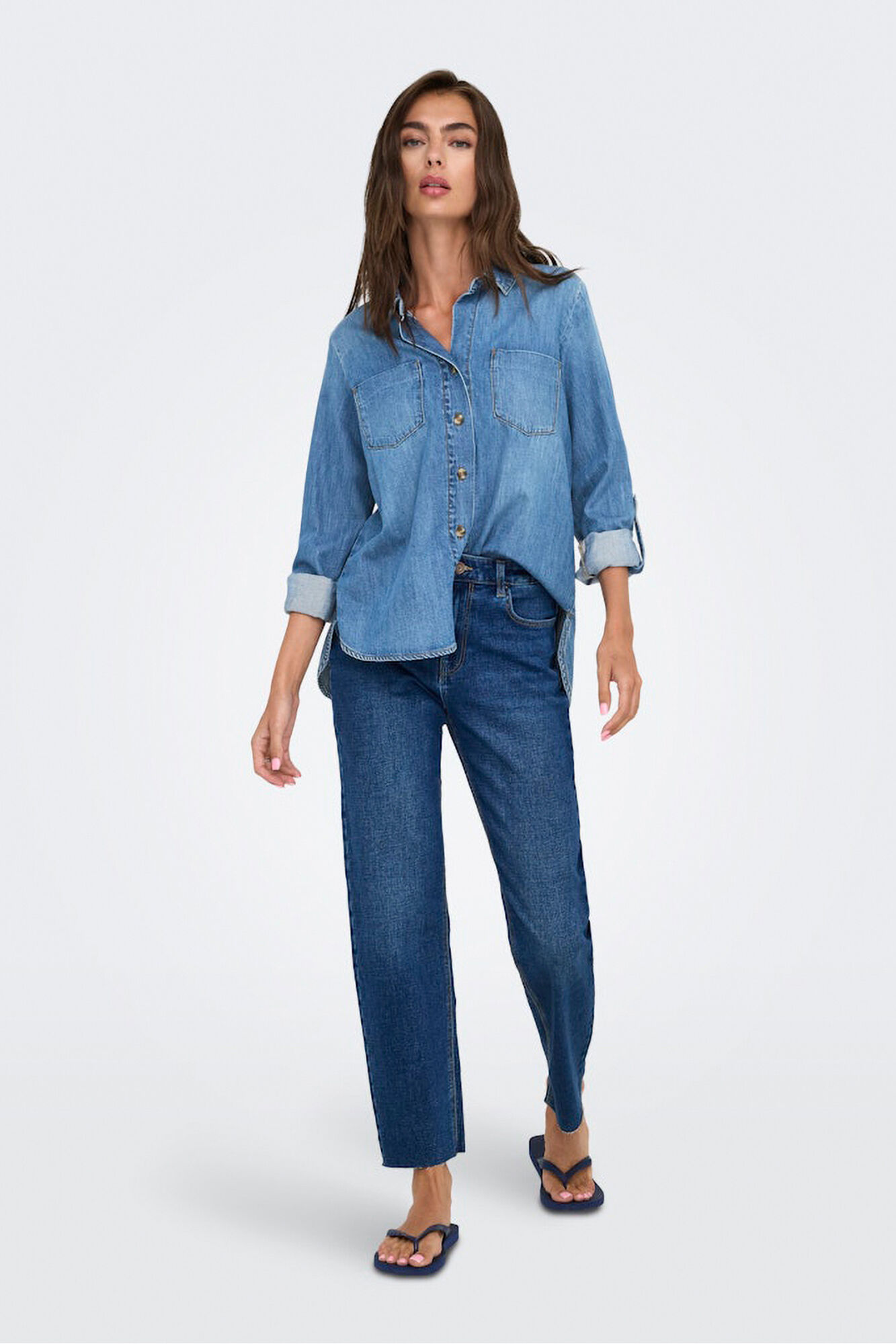 Only Camisa jeans com bolsos frontais