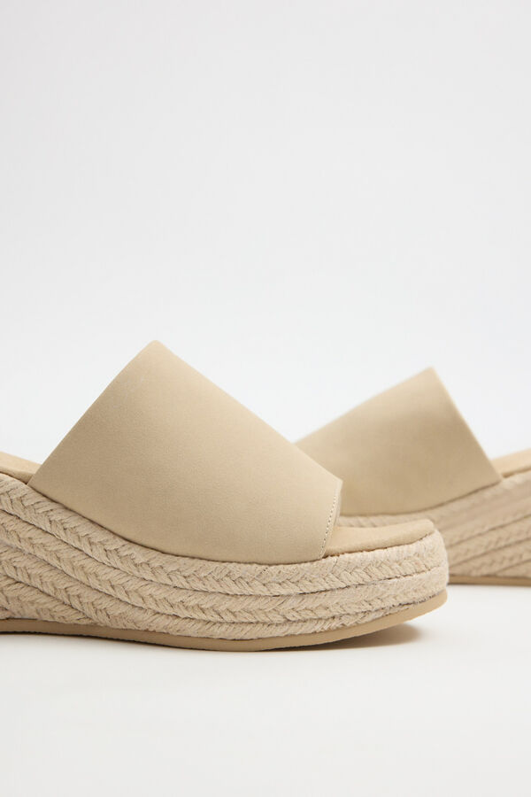 Inside Clog-style wedge sandals white
