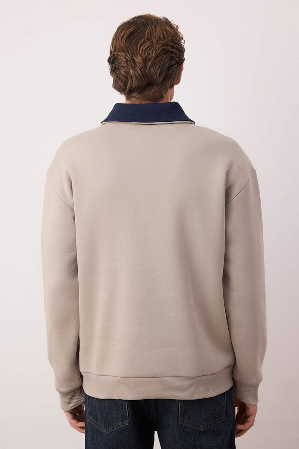 Trendyol Sudadera de cuello alto con media cremallera gris