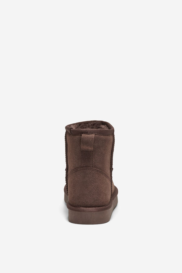 Only Bot&iacute;n de ante marr&oacute;n