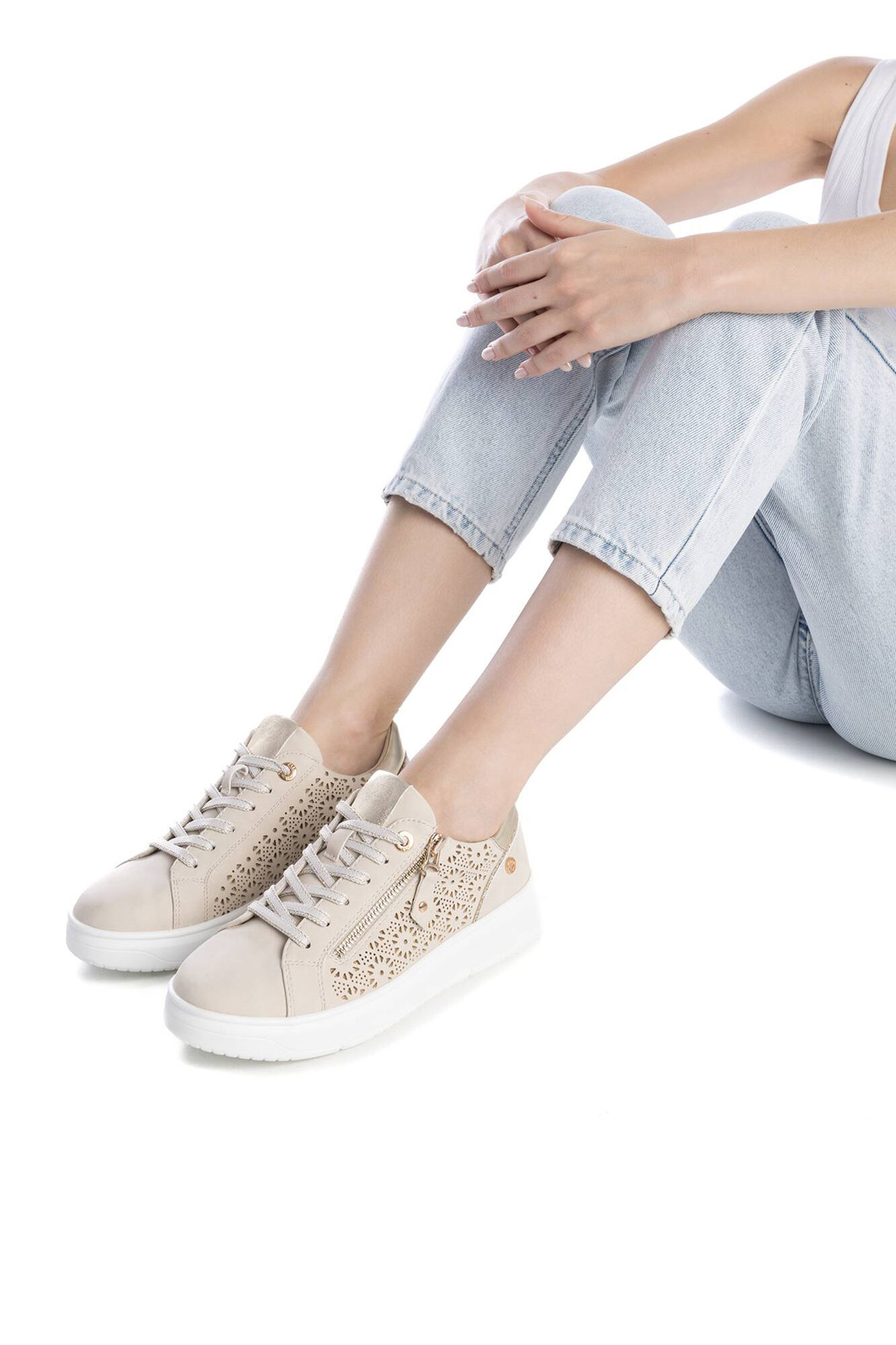 XTI T&eacute;nis recortados com fecho-&eacute;clair