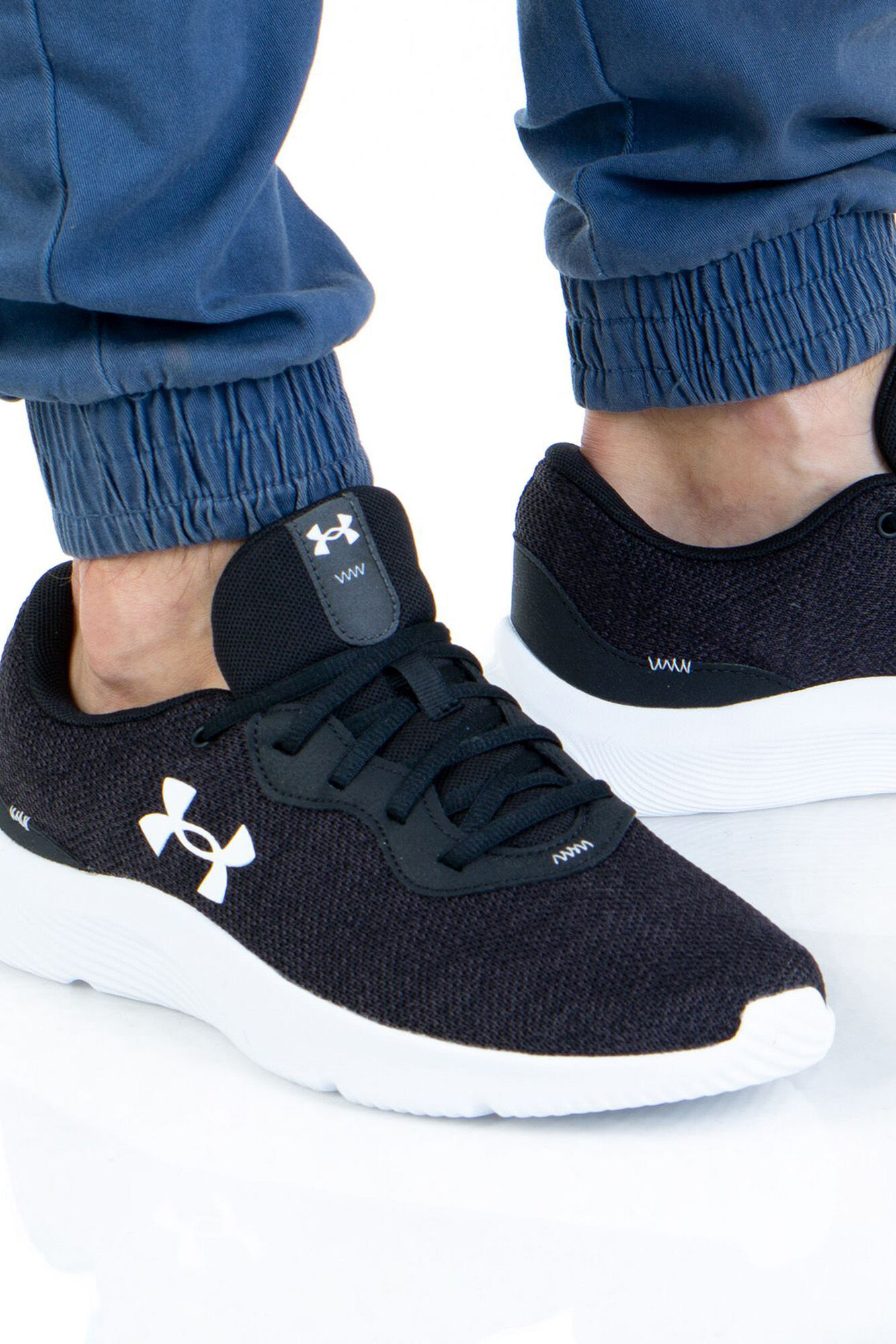 Under armour mojo discount trainers