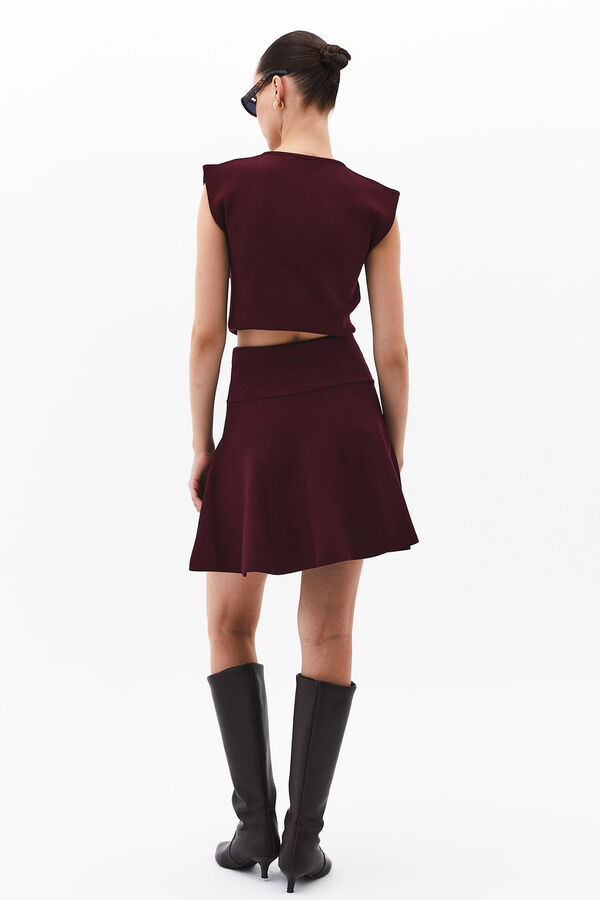 Oxxo Minifalda con vuelo burdeos