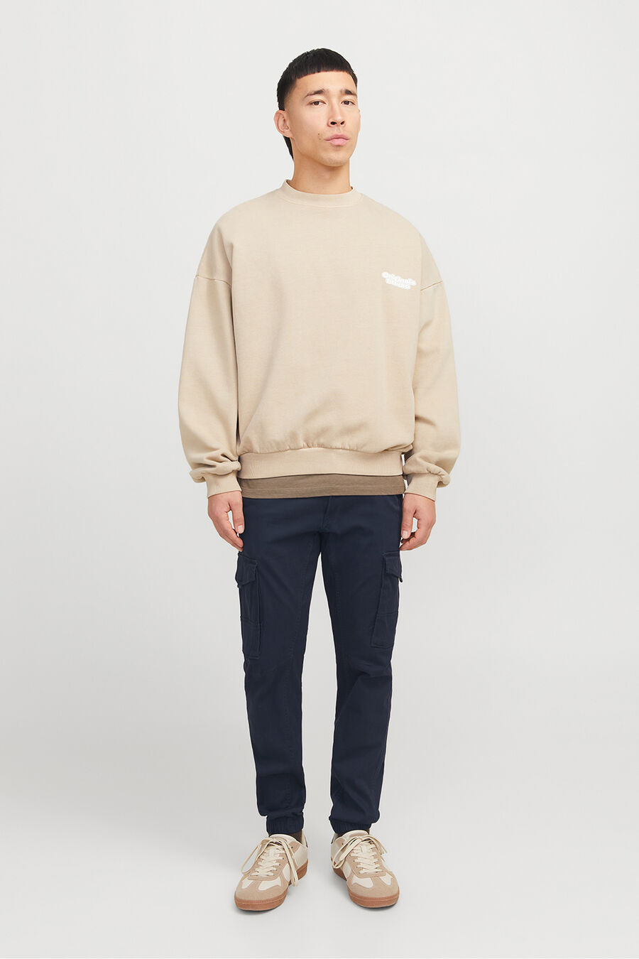 Pantalón cargo slim fit