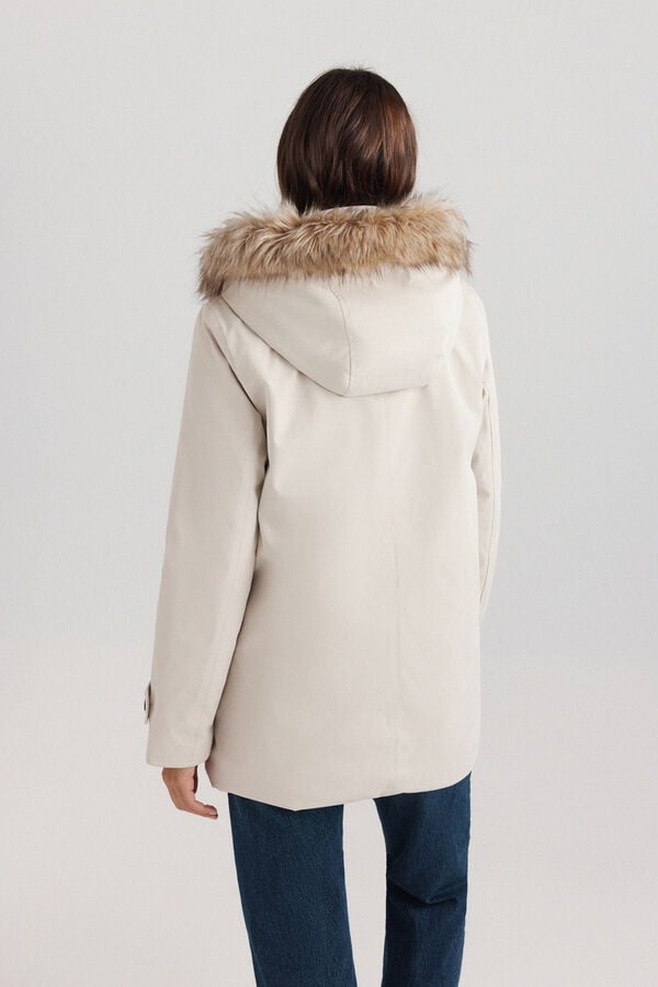 Springfield Parka with fur hood and buckle white
