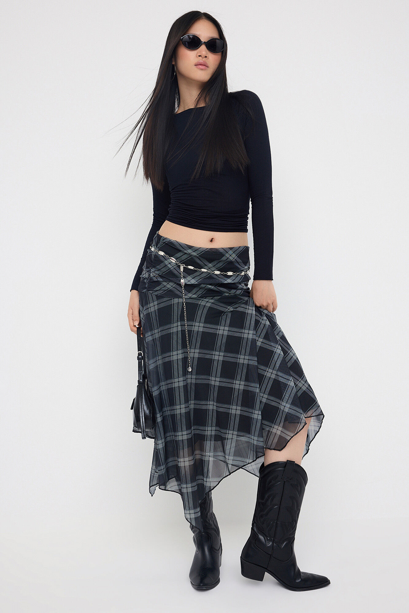 Trendyol Saia com baixo assim&eacute;trica