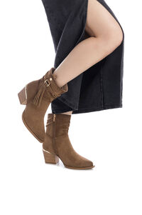 XTI Bota de camurça com franjas