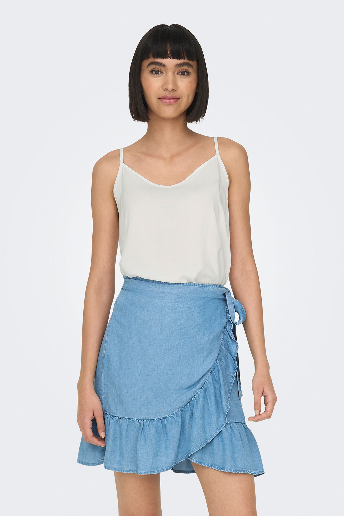 Only Top com al&ccedil;a fina