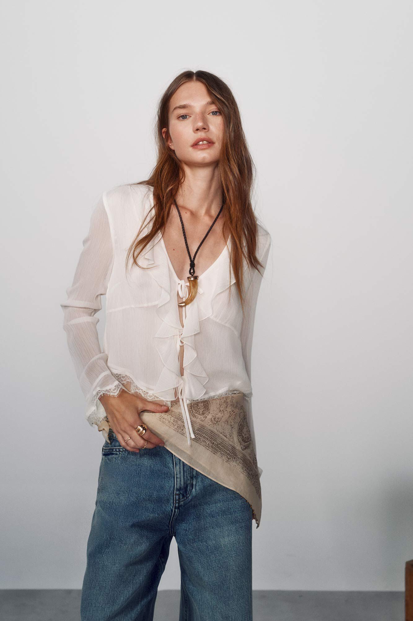 High Spirits Blusa Twisty