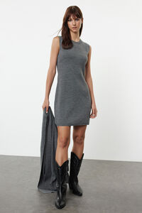 Trendyol Conjunto de vestido y c&aacute;rdigan mini