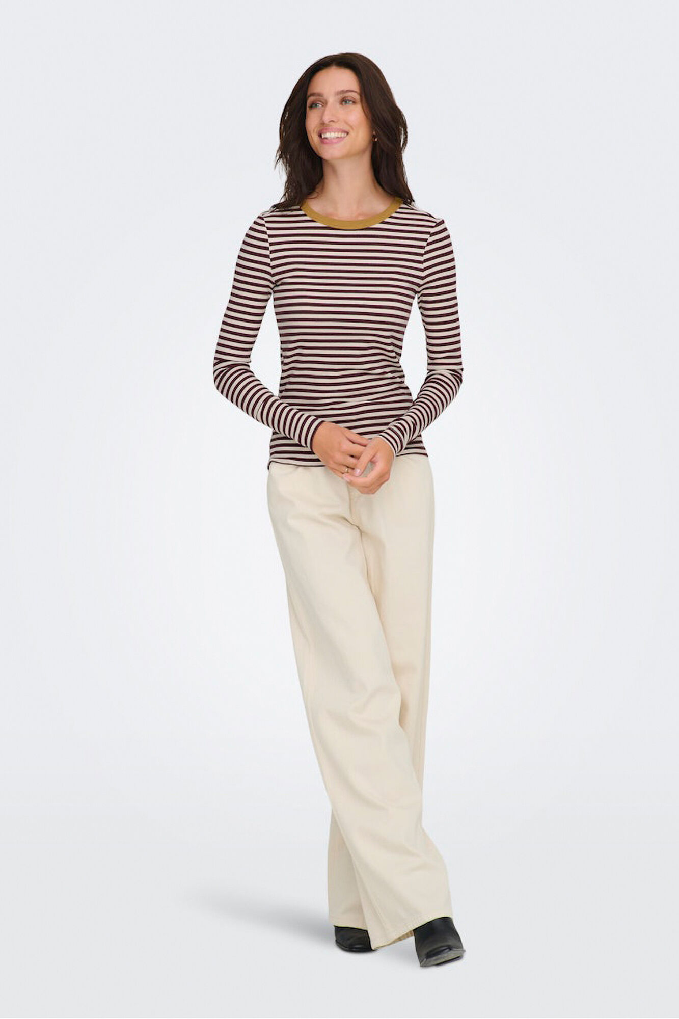 Only T-shirt riscas de manga