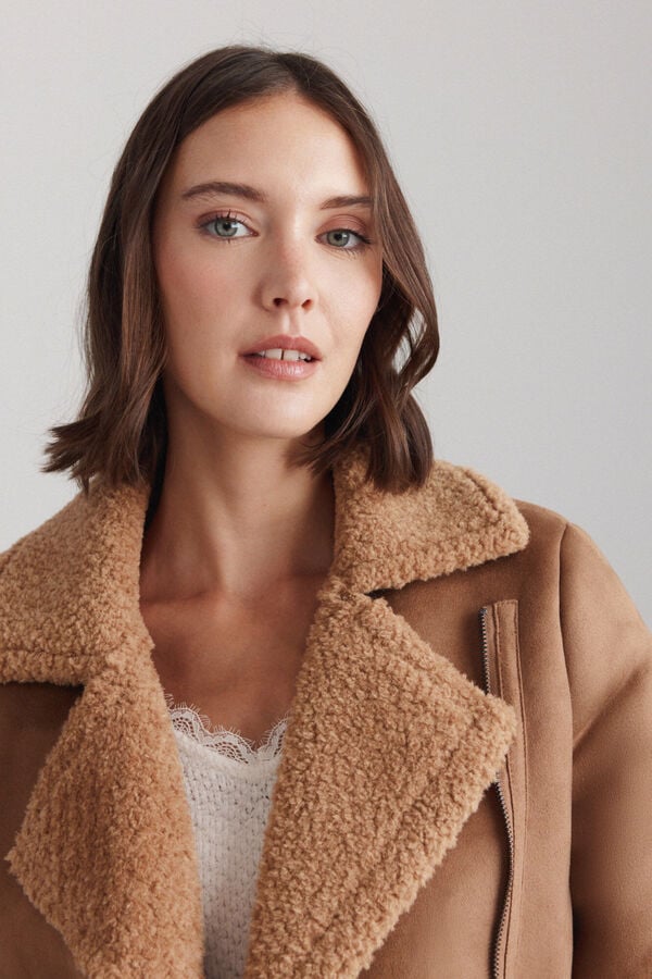 Springfield Short faux suede faux shearling coat nude