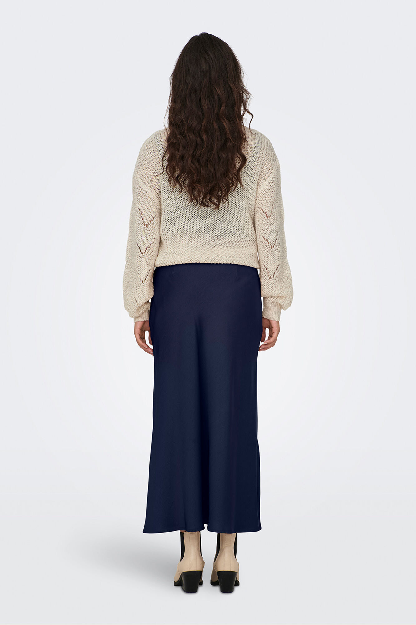 JDY saia longa de cetim