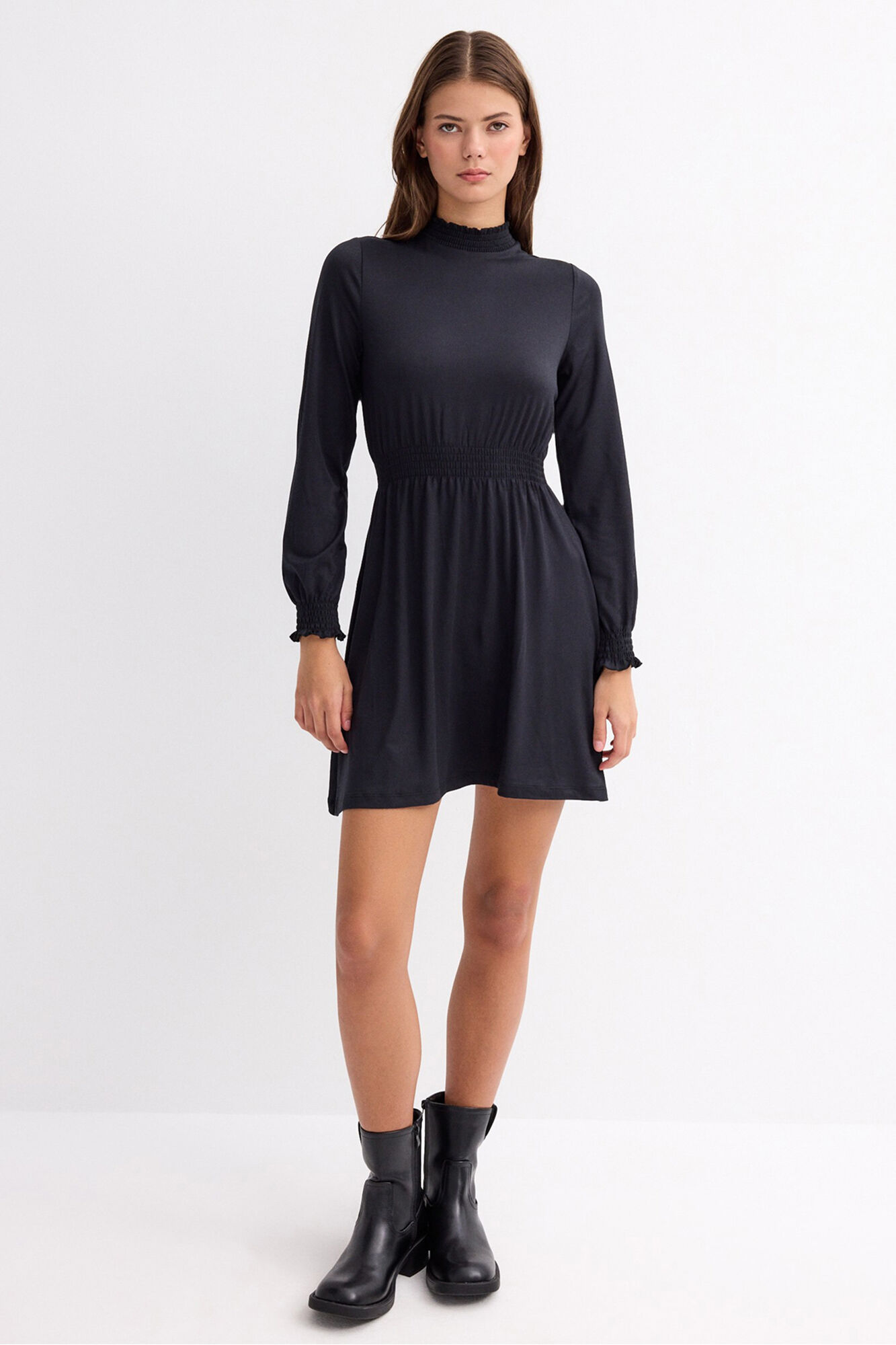 Inside Lang&auml;rmelig Kleid mit Ausschnitt