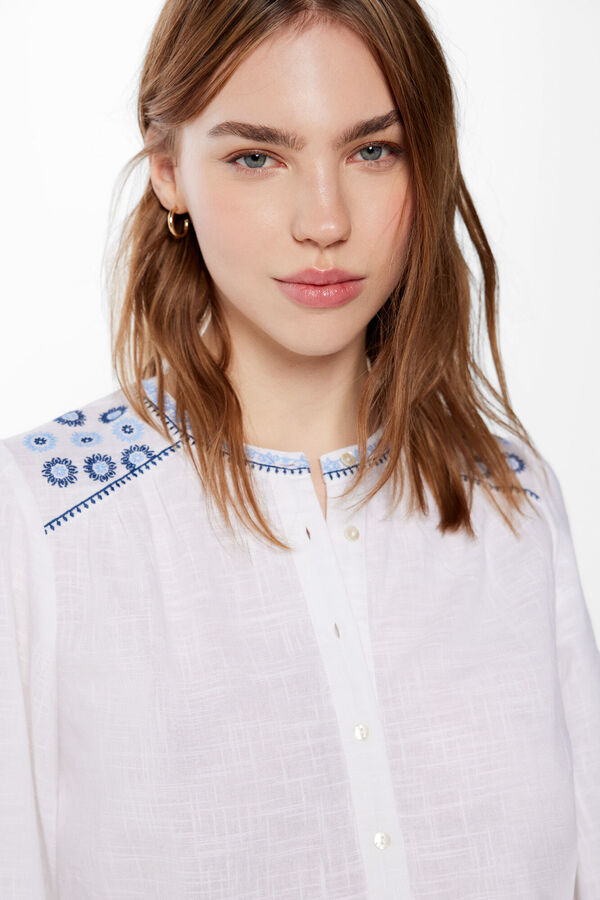 Springfield Blue embroidery blouse white