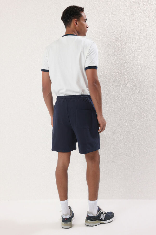 Trendyol Pantal&oacute;n corto jogger azul