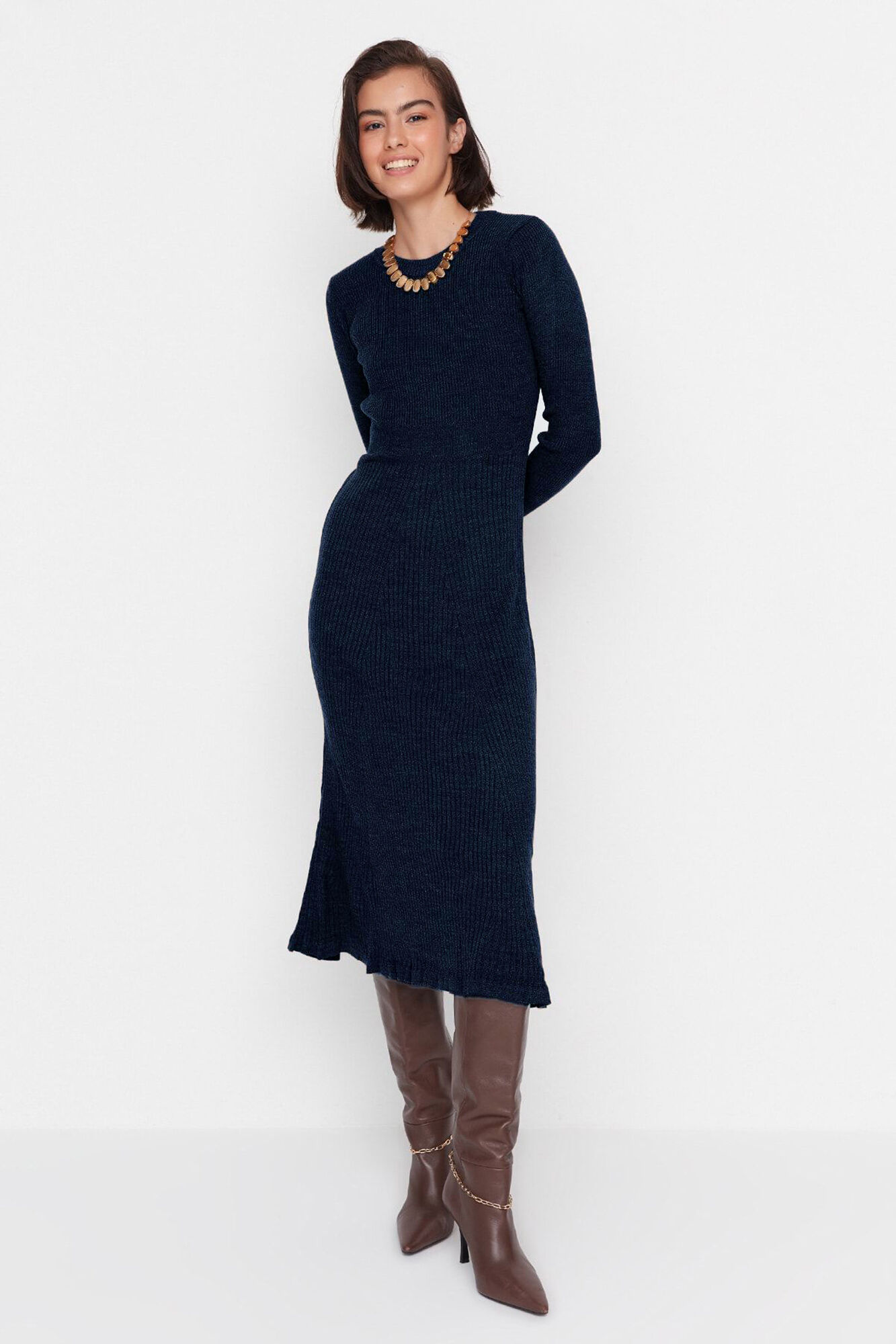 Trendyol Vestido midi