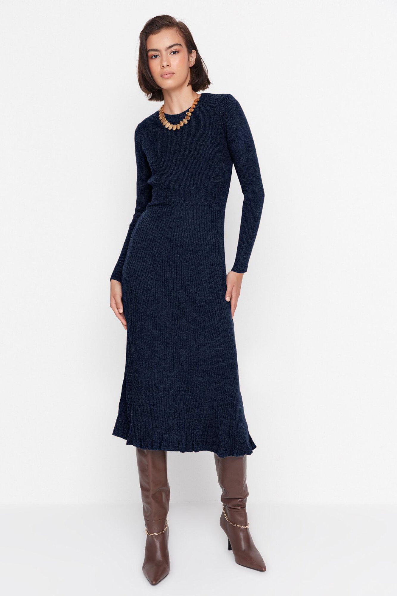 Trendyol Vestido midi