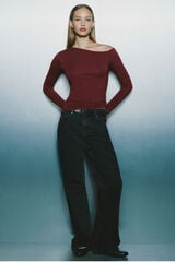 Springfield Fitted T-shirt with asymmetrical neckline red