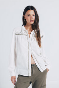 Springfield embroidered yoke