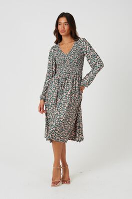 Vestido midi floral fruncido