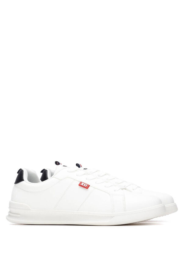 XTI Laced trainers white