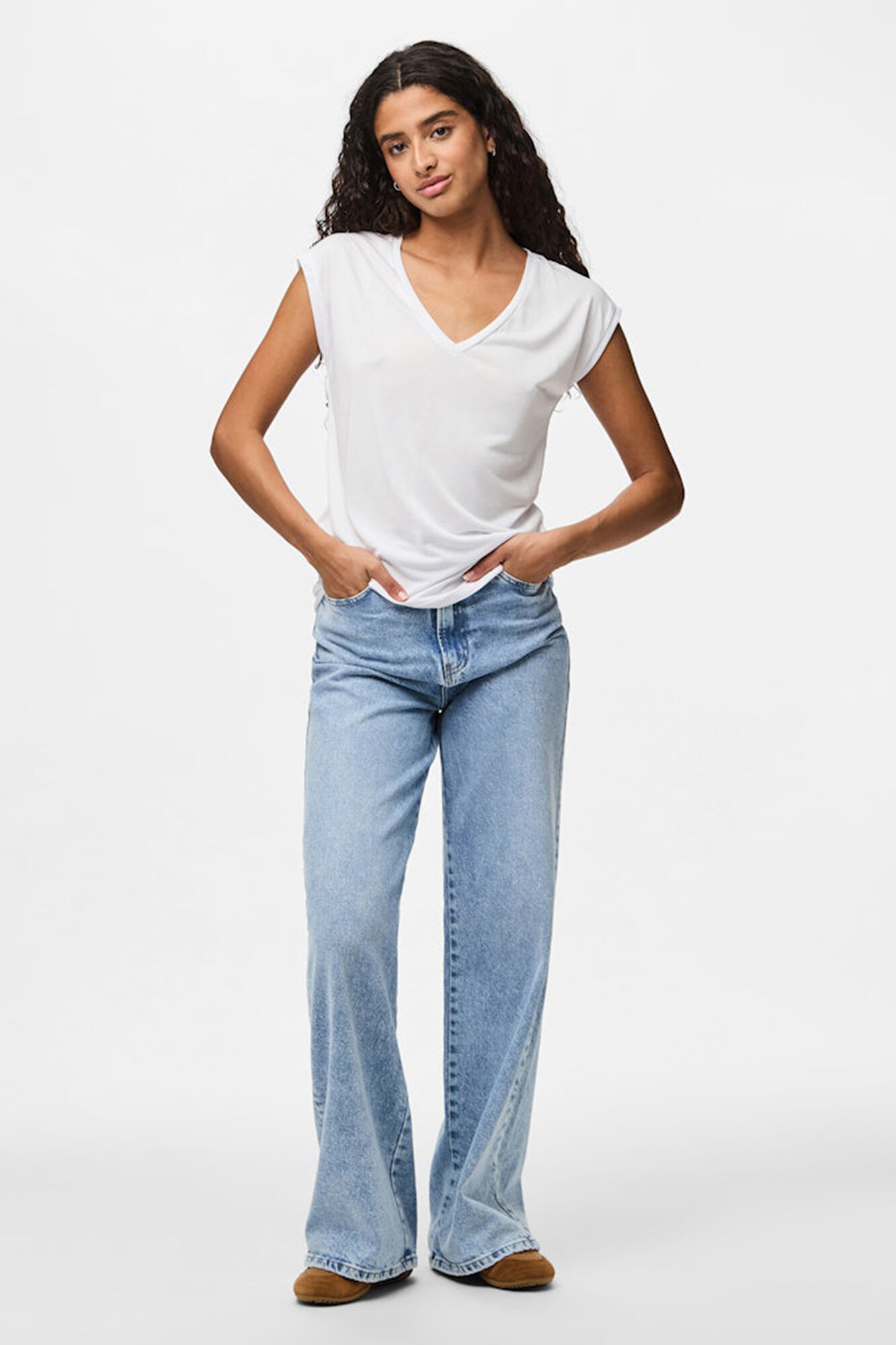 Pieces Cooles T-Shirt mit V-Ausschnitt