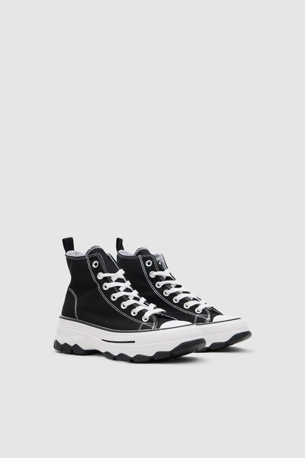 Inside Casual toe boots black
