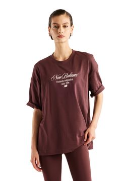 New Balance Camiseta oversize con gr&aacute;fico central