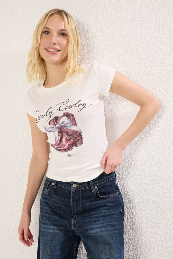 Trendyol Fitted short sleeve T-shirt beige