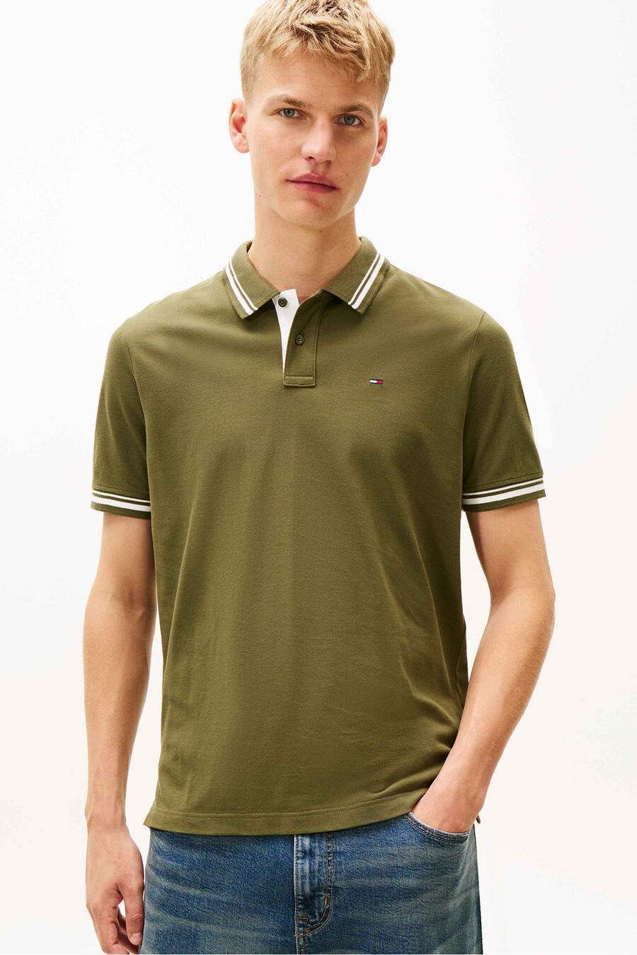Polo de corte regular