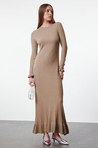 Trendyol Vestido com babados