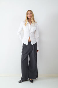 Balmohk Pantal&oacute;n traje pliegues